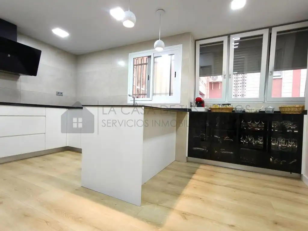 Flat for sale in Avenida Madrid De, Petrer