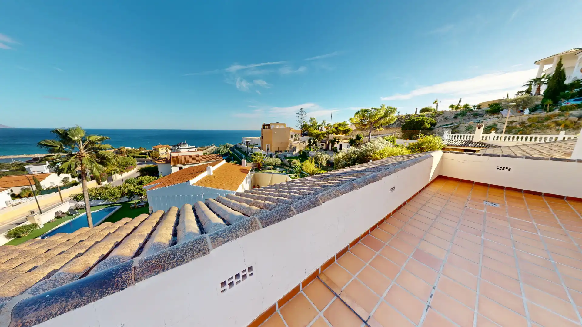 Vista exterior de Casa o xalet en venda en El Campello amb Aire condicionat, Calefacció i Jardí privat