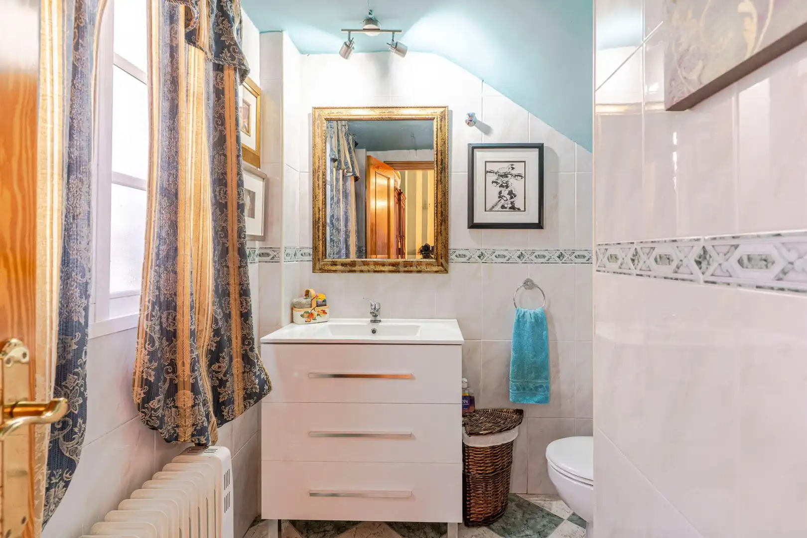 Baño de Casa o chalet en venta en Motril con Aire acondicionado, Jardín privado y Trastero