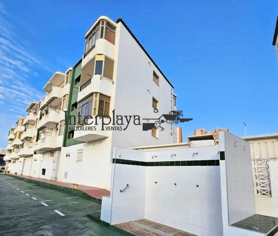 Mini appartamento con terrazza in vendita a Urbanizacion Zambra I-II 1, imagen 2