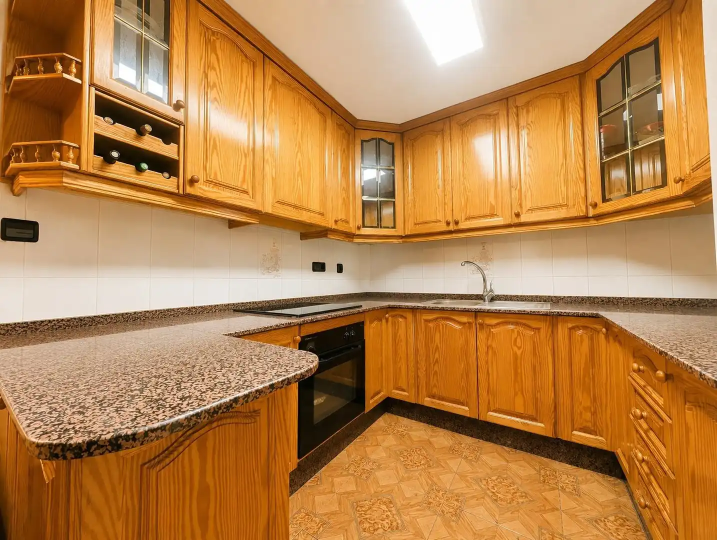 Cocina de Casa adosada en venta en Cox con Aire acondicionado, Terraza y Balcón