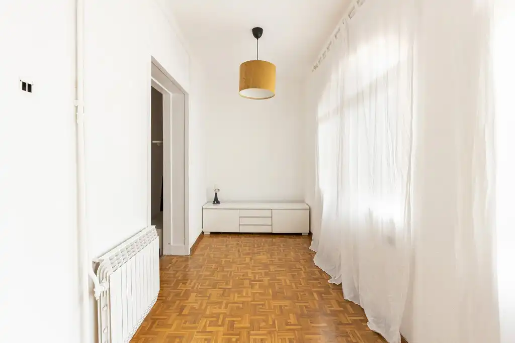 Habitación de Apartamento en venta en Barcelona con Calefacción, Parquet y Balcón