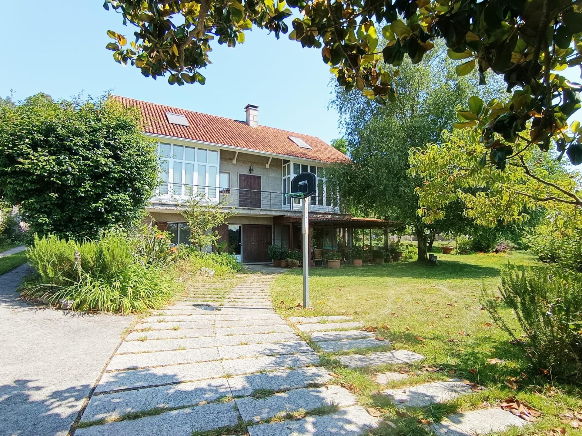 Vista exterior de Casa o xalet en venda en Portas amb Calefacció, Jardí privat i Terrassa