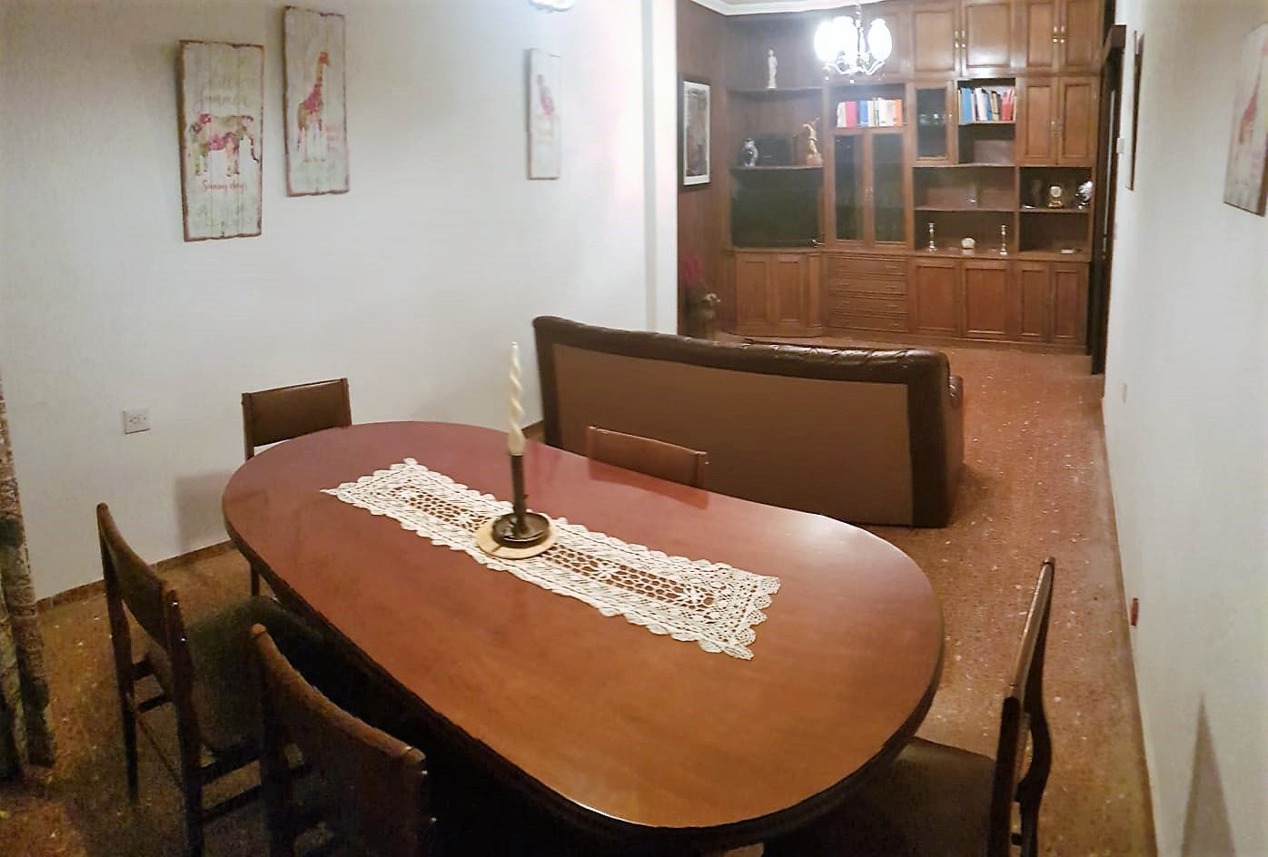 Menjador de Apartament de lloguer en Cáceres Capital amb Calefacció i Moblat