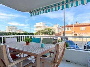 Apartment with pool for sale in Avenida ROGER DE LAURIA
