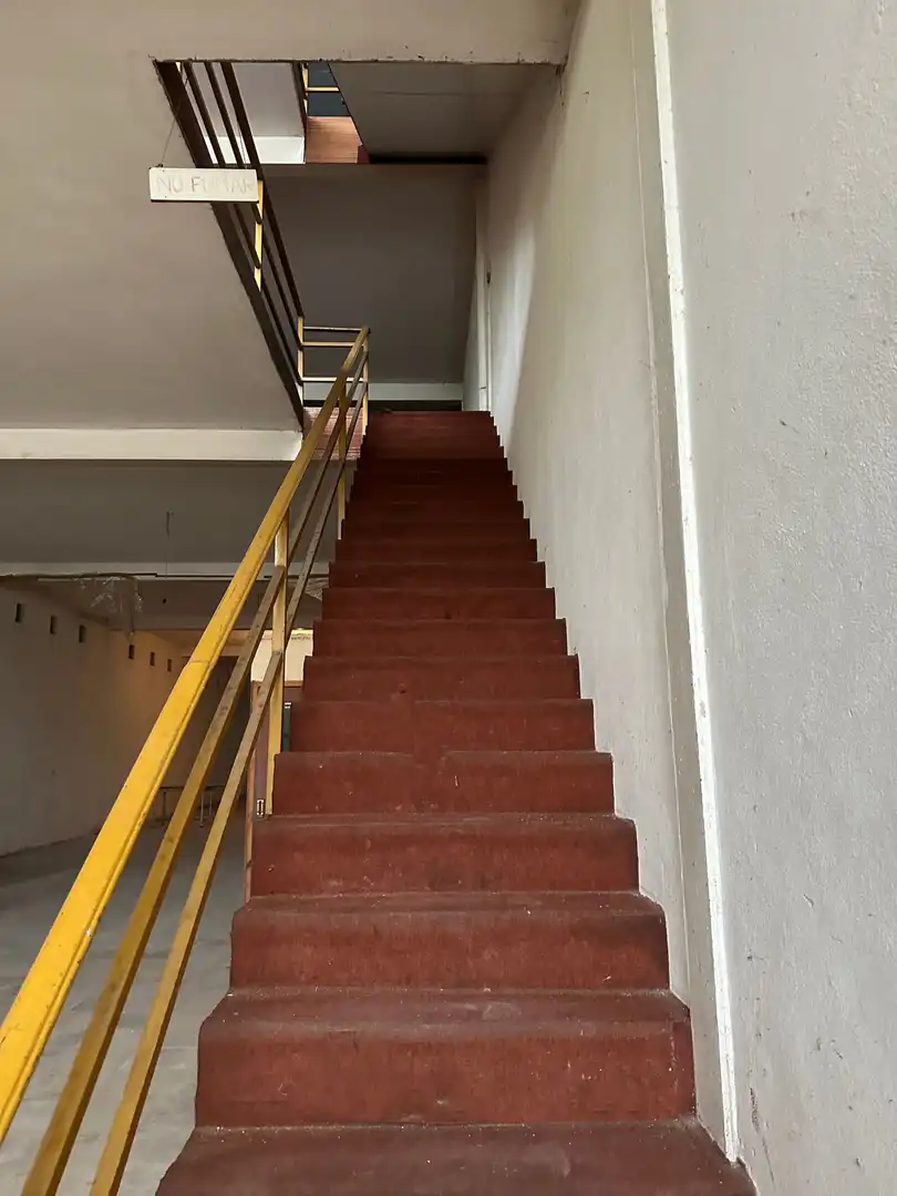 Fabrikhallen zum Verkauf in Santander