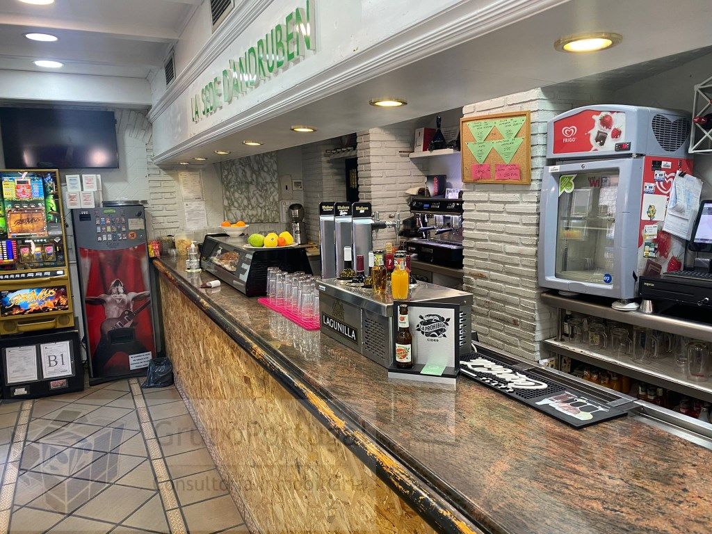 Local en venda en  Madrid Capital