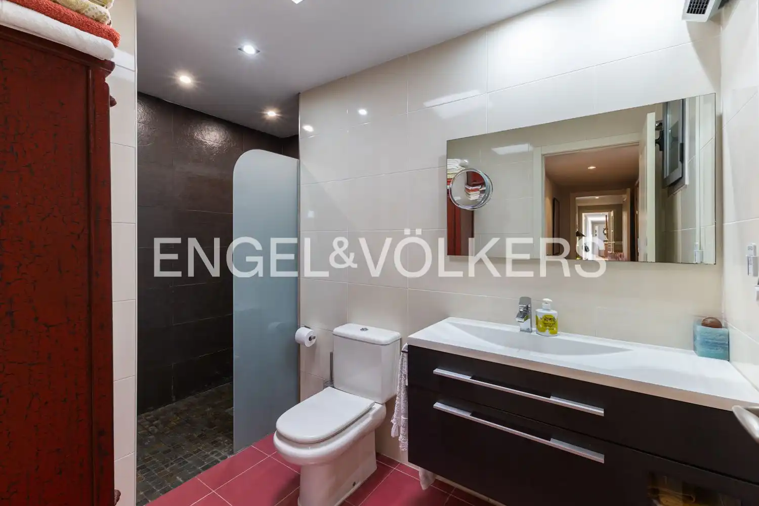 Baño de Ático en venta en Valencia con Aire acondicionado, Calefacción y Jardín privado
