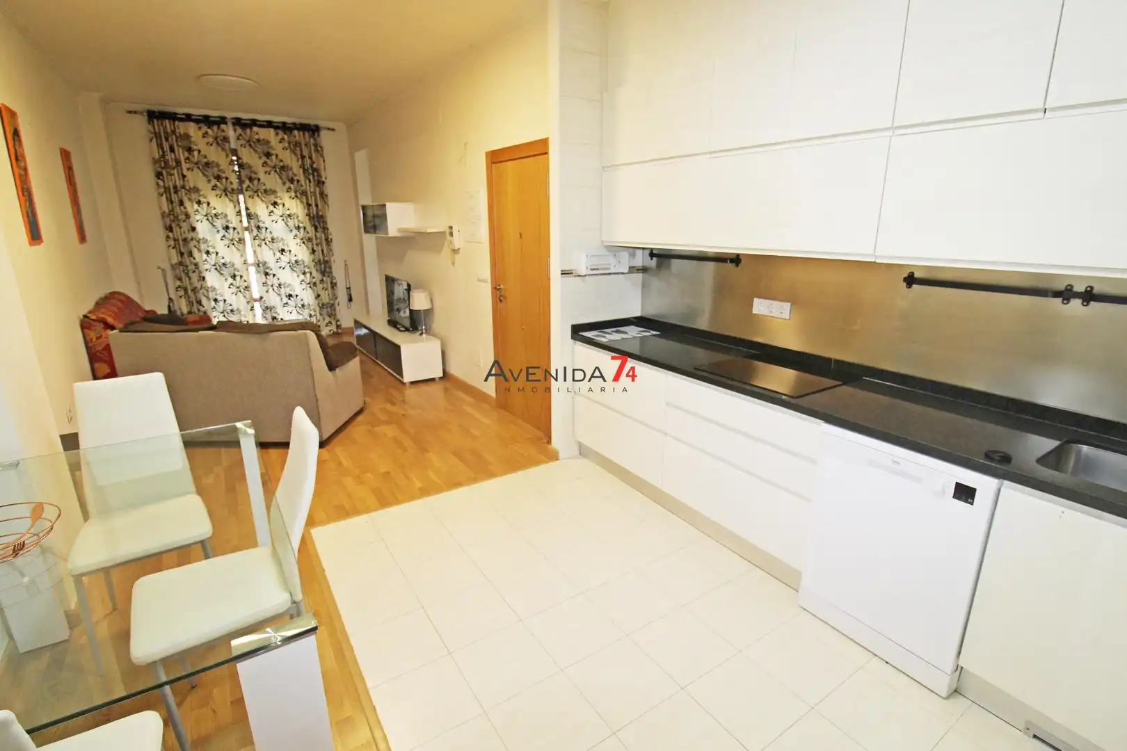 Cuina de Apartament en venda en Lorca amb Aire condicionat, Terrassa i Moblat