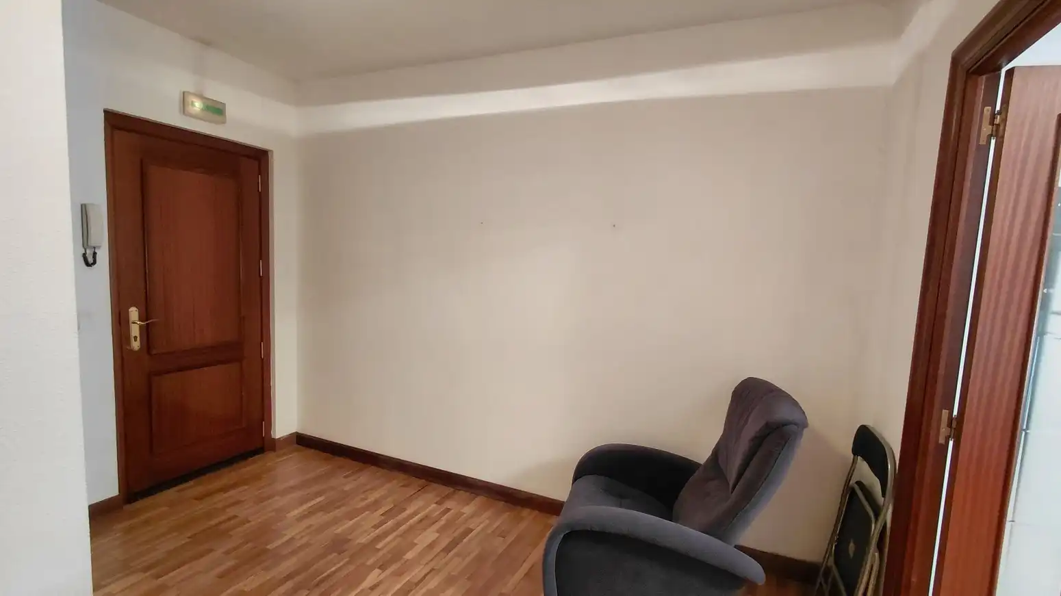 Oficina de lloguer en Burlada / Burlata