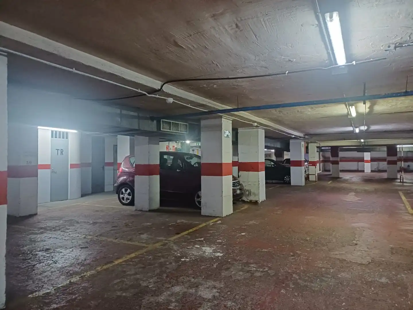 Parkplatz von Garage zur Miete in Centro