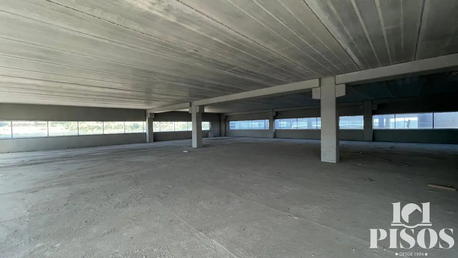 Oficina de alquiler en Terrassa con Terraza