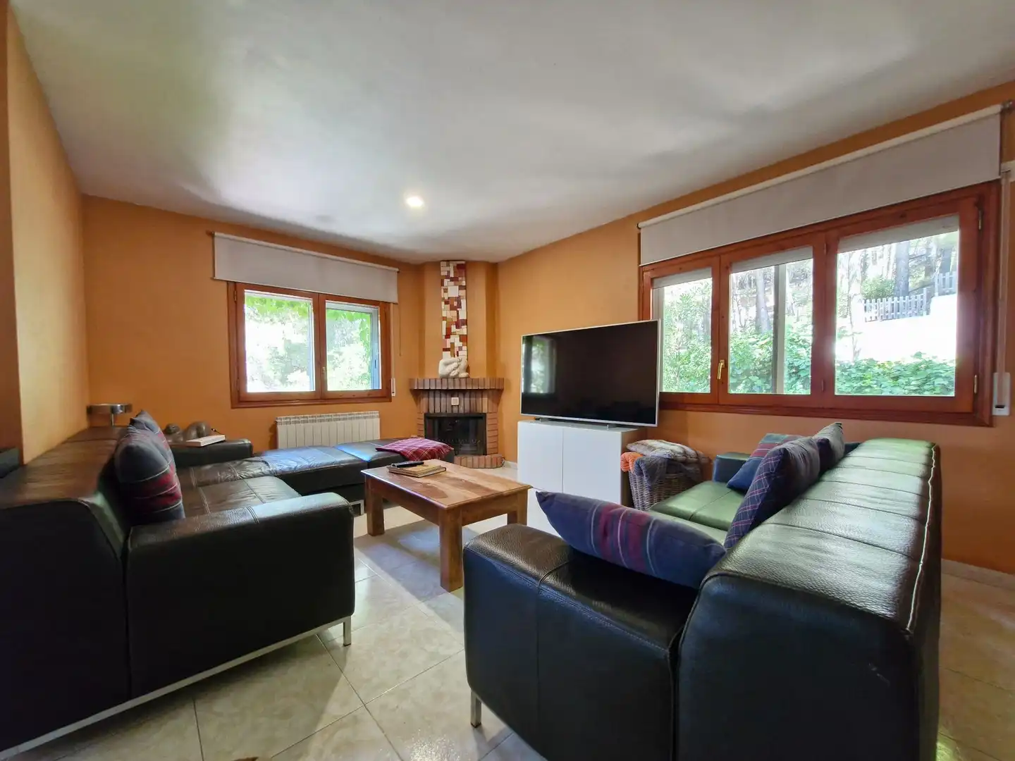 Living room of Houses for sale in Almoster  with Air Conditioner, Heating and Storage room