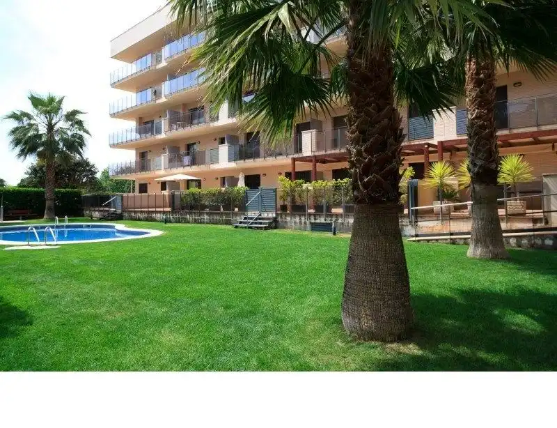Swimming pool of Attic for sale in Cambrils  with Air Conditioner, Heating and Terrace