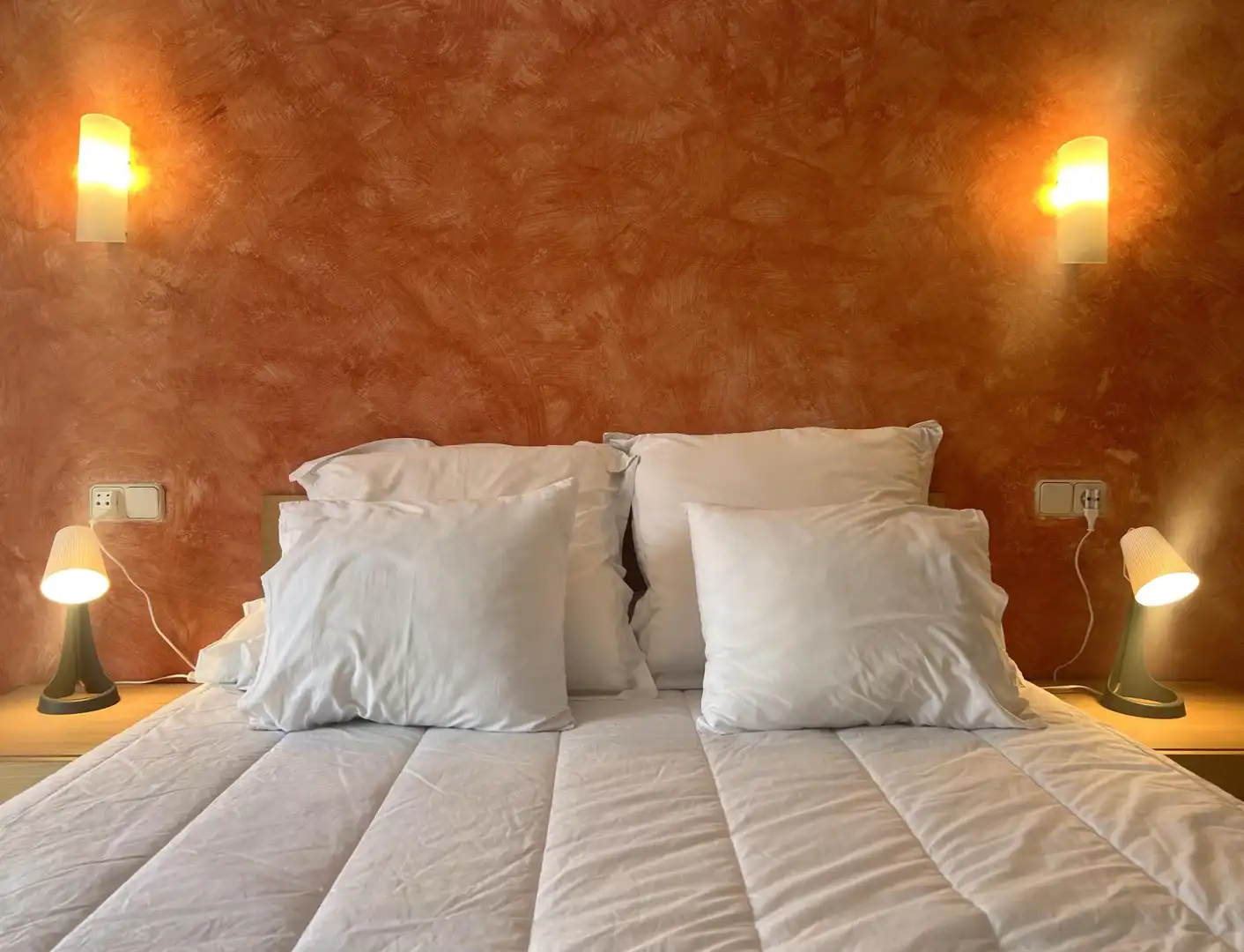 Habitación de Casa adosada en venta en Sant Pere Pescador con Aire acondicionado, Jardín privado y Terraza