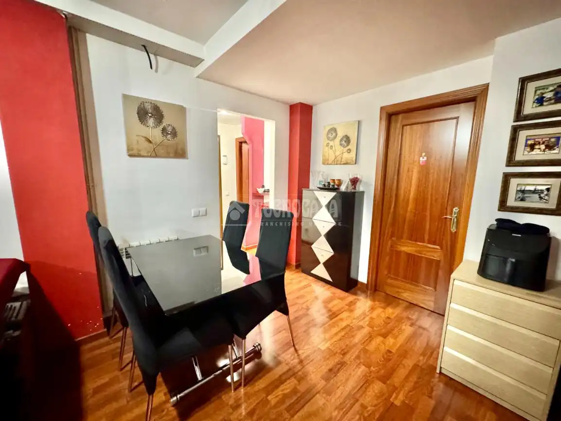 Comedor de Piso en venta en Yunquera de Henares con Calefacción