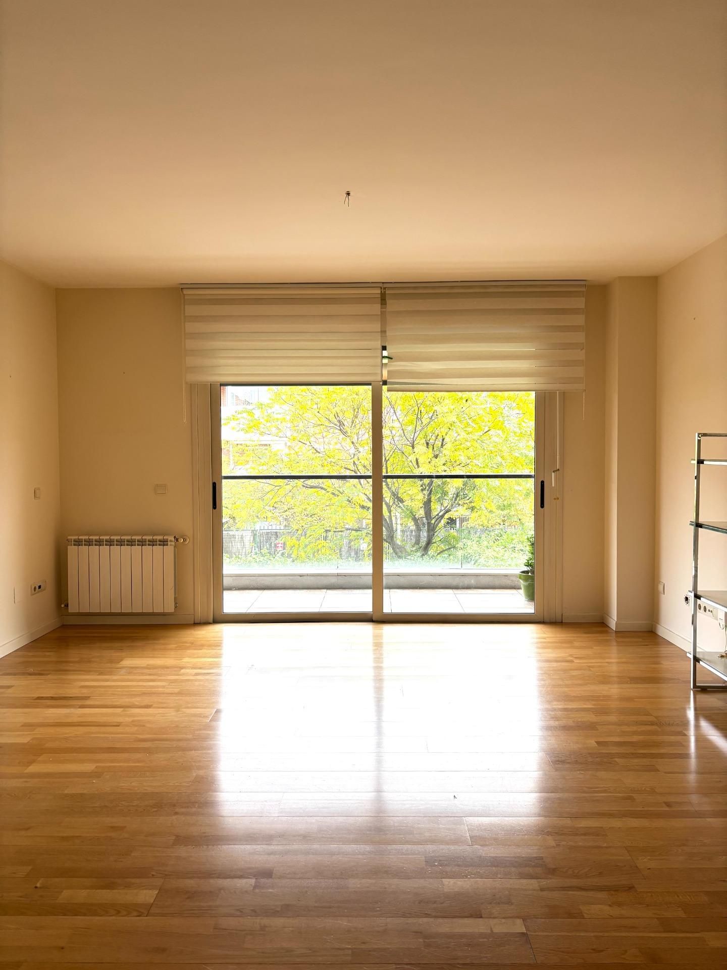 Exterior view of Flat to rent in Pozuelo de Alarcón  with Air Conditioner, Heating and Parquet flooring