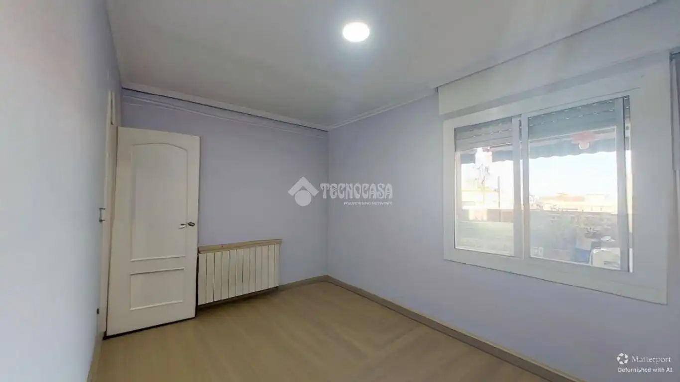 Habitación de Piso en venta en Barberà del Vallès con Parquet y Terraza