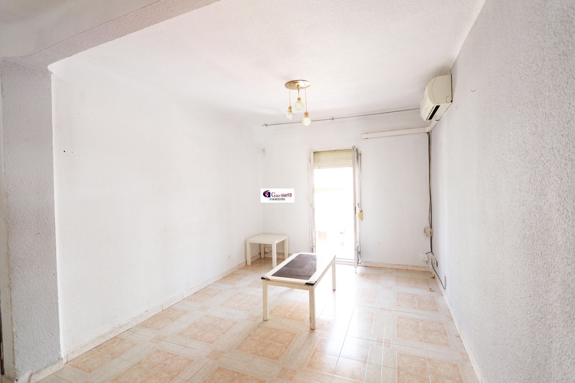 Sala d'estar de Pis en venda en Coslada amb Calefacció i Terrassa