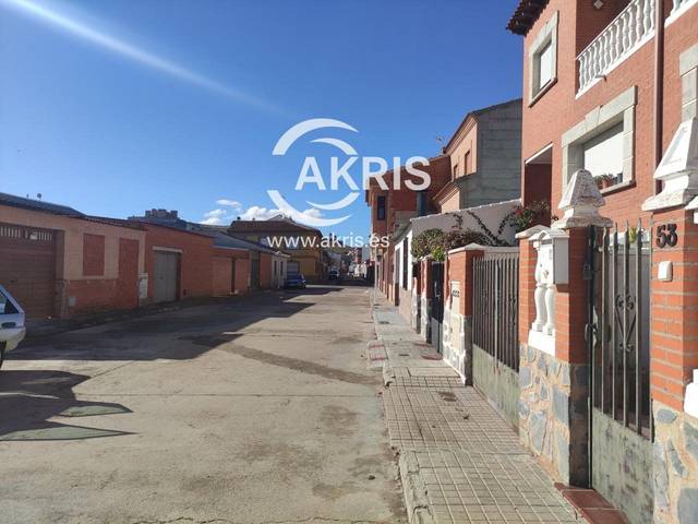 Casa-chalet en Venta en Calle Ollerías en Consuegra