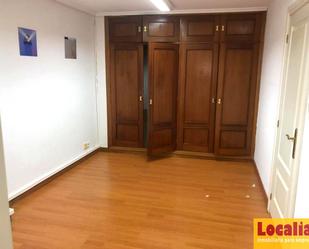 Dormitori de Oficina en venda en Torrelavega 