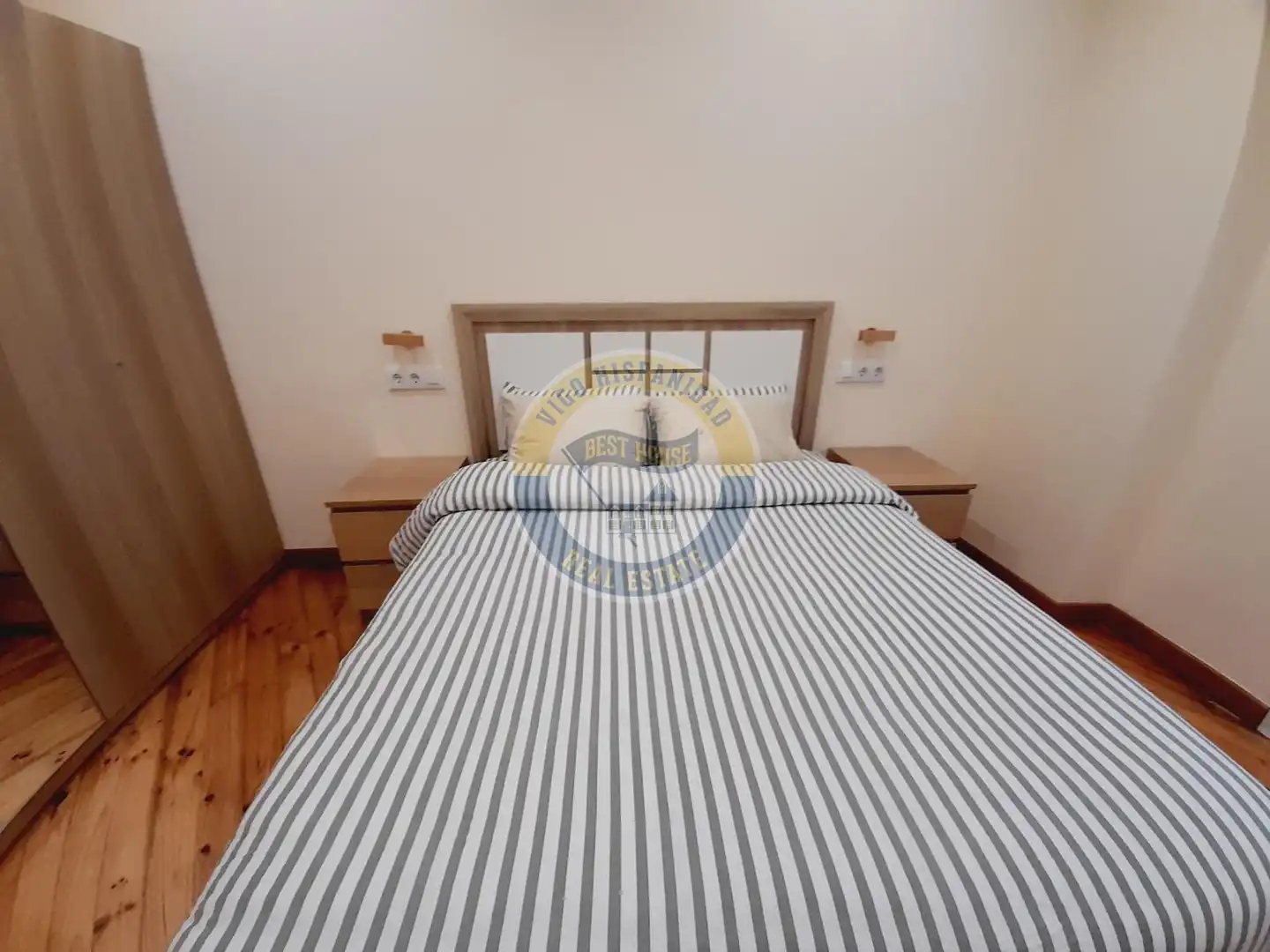 Habitación de Piso en venta en Vigo  con Amueblado
