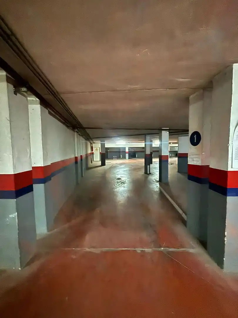 Garage for rent in Valdepeñas