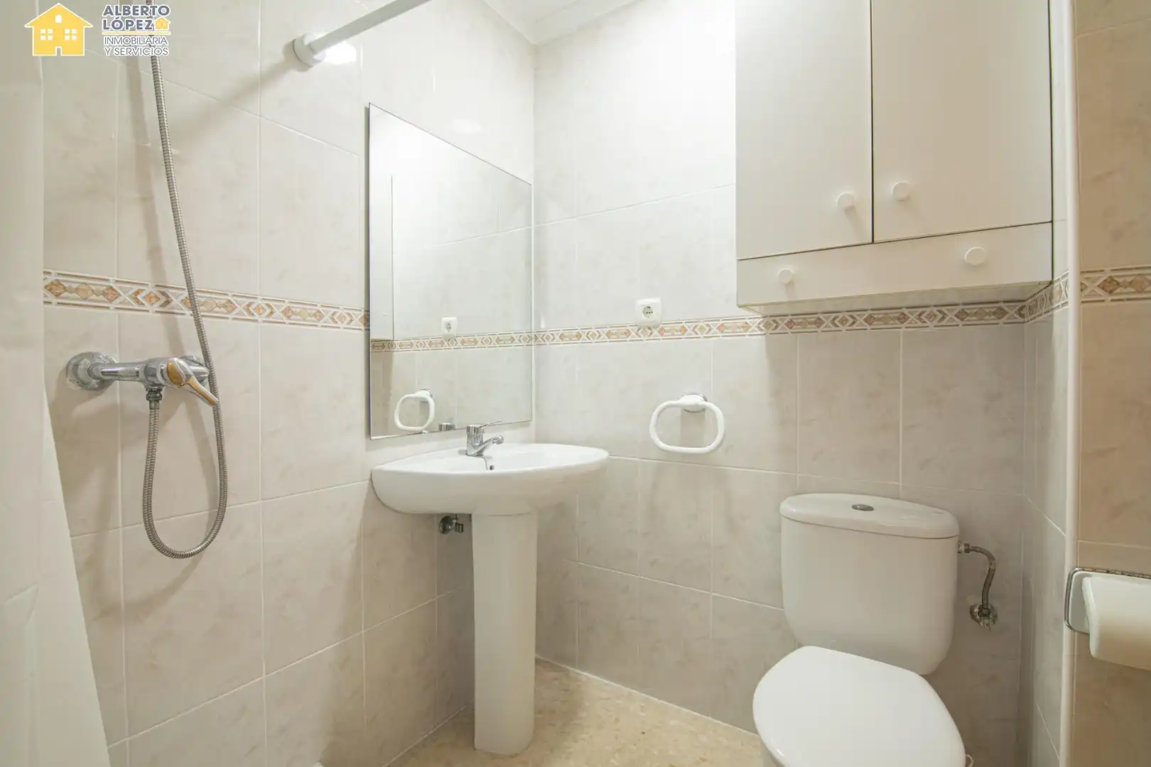 Flat with terrace for sale in Los Arenales del Sol, imagen 32