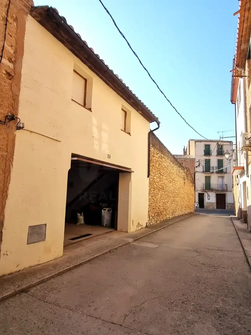 Parking de Edificio en venta en Ginestar