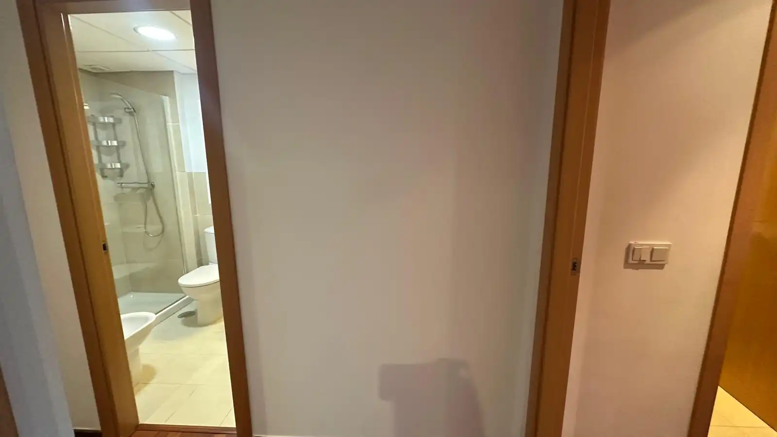 Badezimmer von Wohnung zum Verkauf in Mairena del Aljarafe mit Klimaanlage, Heizung und Terrasse