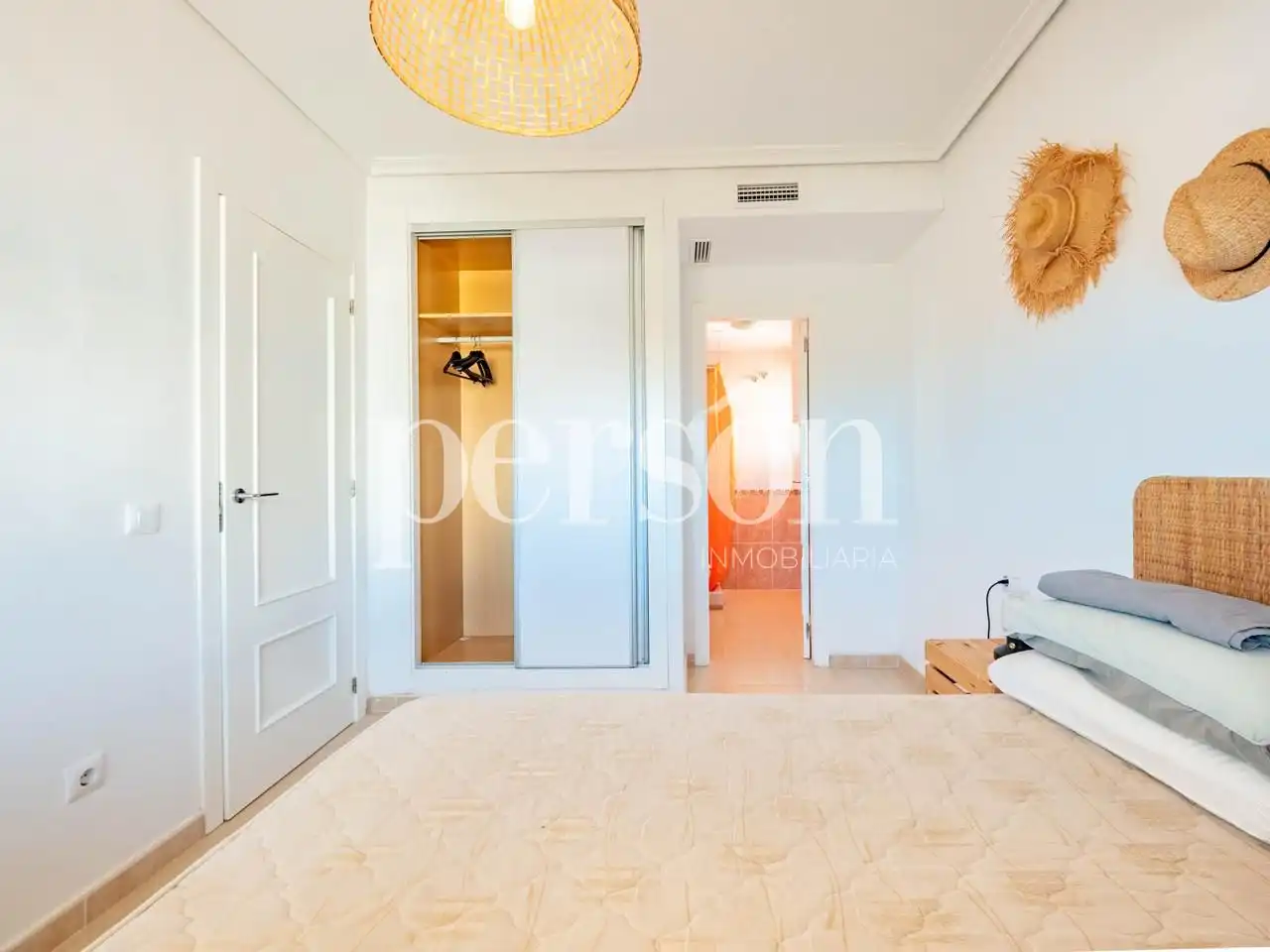 Schlafzimmer von Wohnung zum Verkauf in Moncofa mit Klimaanlage, Heizung und Terrasse