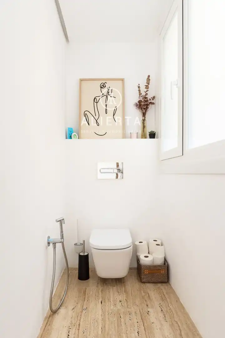 Bathroom of Flat for sale in Zaragoza  with Air Conditioner, Heating and Terrace