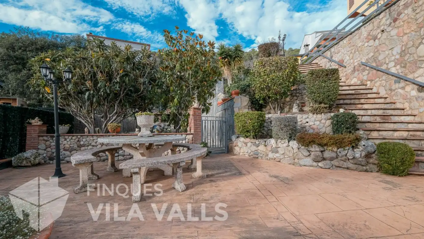 Terrassa de Casa o xalet en venda en Caldes de Montbui amb Calefacció, Jardí privat i Terrassa