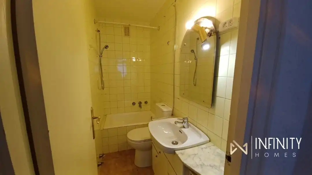 Badezimmer von Wohnung zur Miete in Bilbao  mit Terrasse