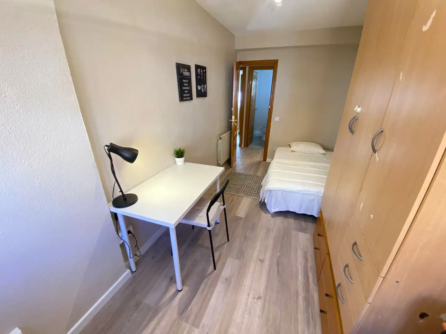 Room in Calle de Francia, 8, Centro