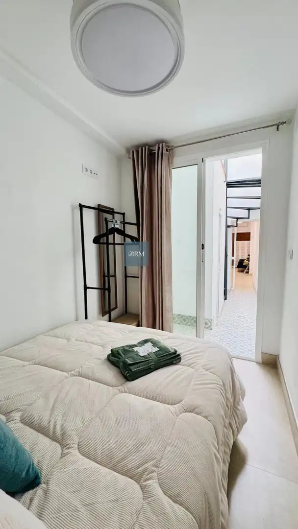 Habitación de Apartamento de alquiler en Sanlúcar de Barrameda con Aire acondicionado, Amueblado y Balcón