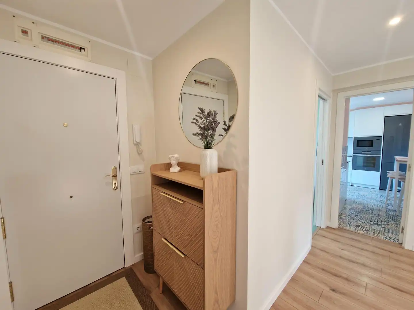 Flat with terrace to rent in Calle TRASMIERA, imagen 27