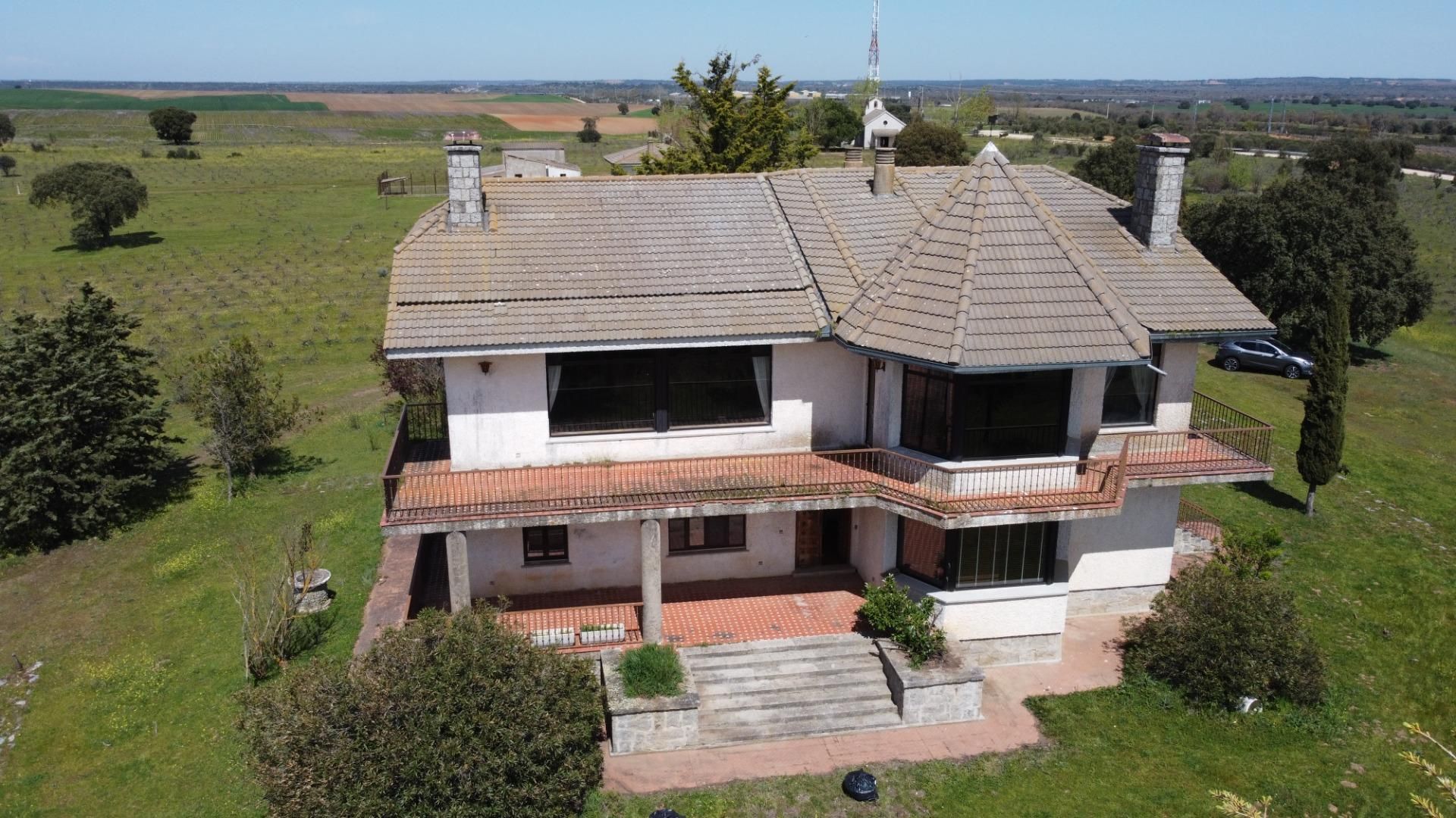 Vista exterior de Finca rústica en venda en Topas amb Calefacció, Terrassa i Piscina