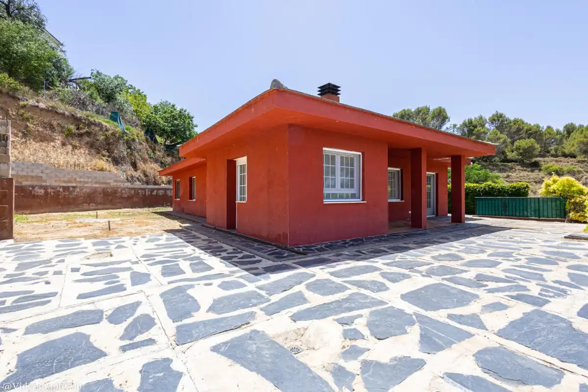 Vista exterior de Casa o chalet en venta en Guadalajara con Aire acondicionado, Calefacción y Jardín privado