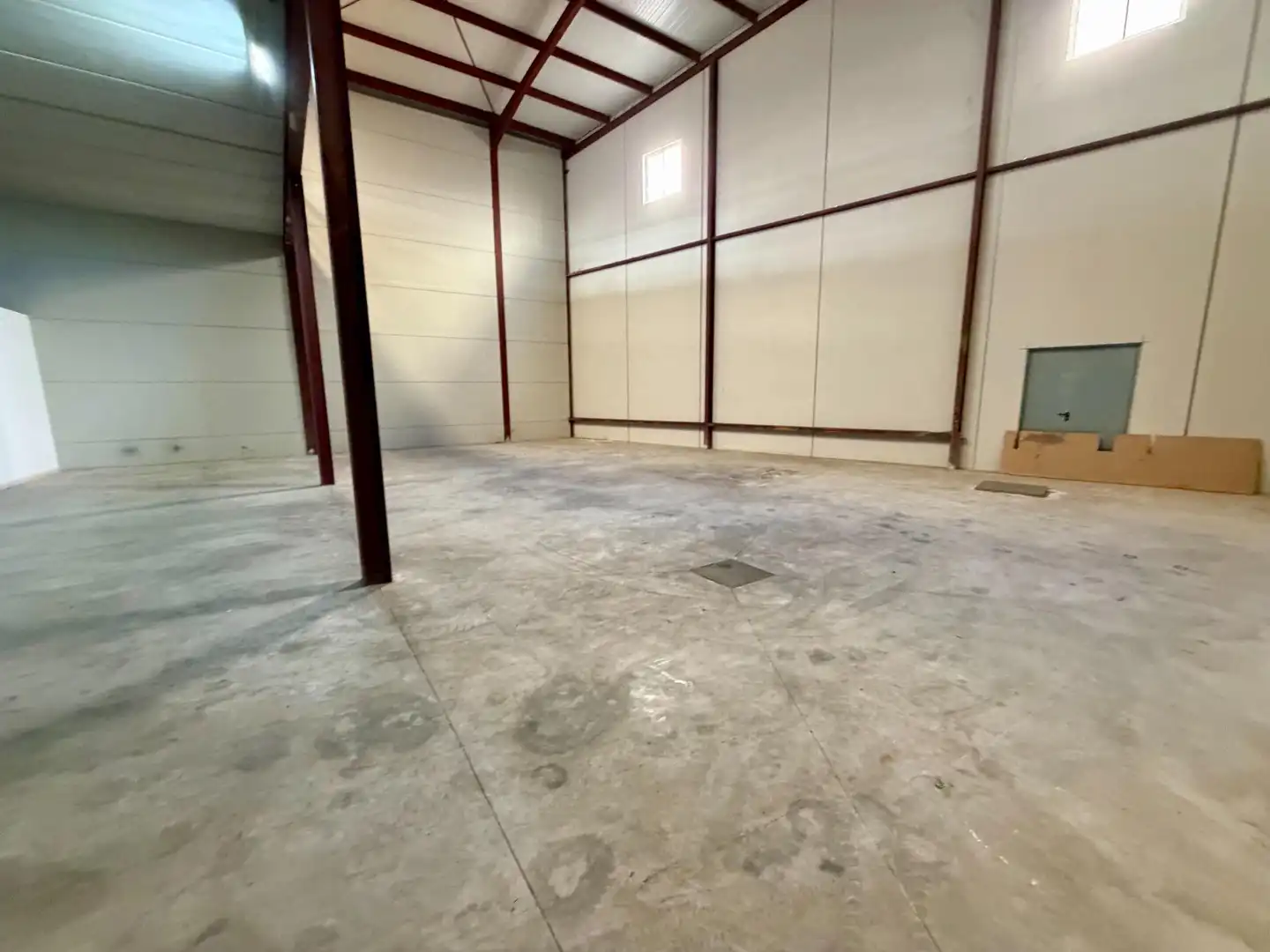 Industrial buildings for rent in Aspe