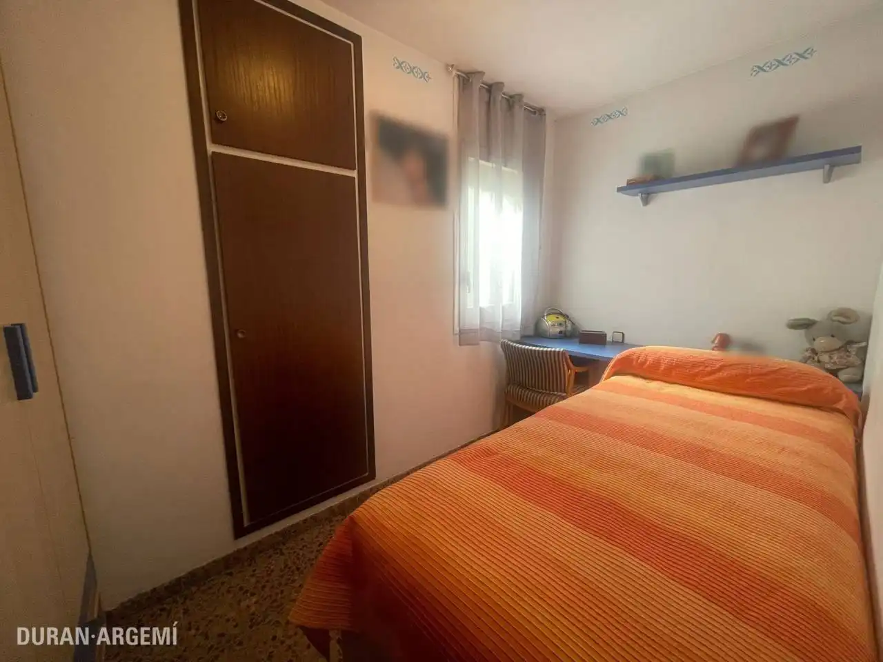 Habitación de Piso en venta en Terrassa con Calefacción y Balcón