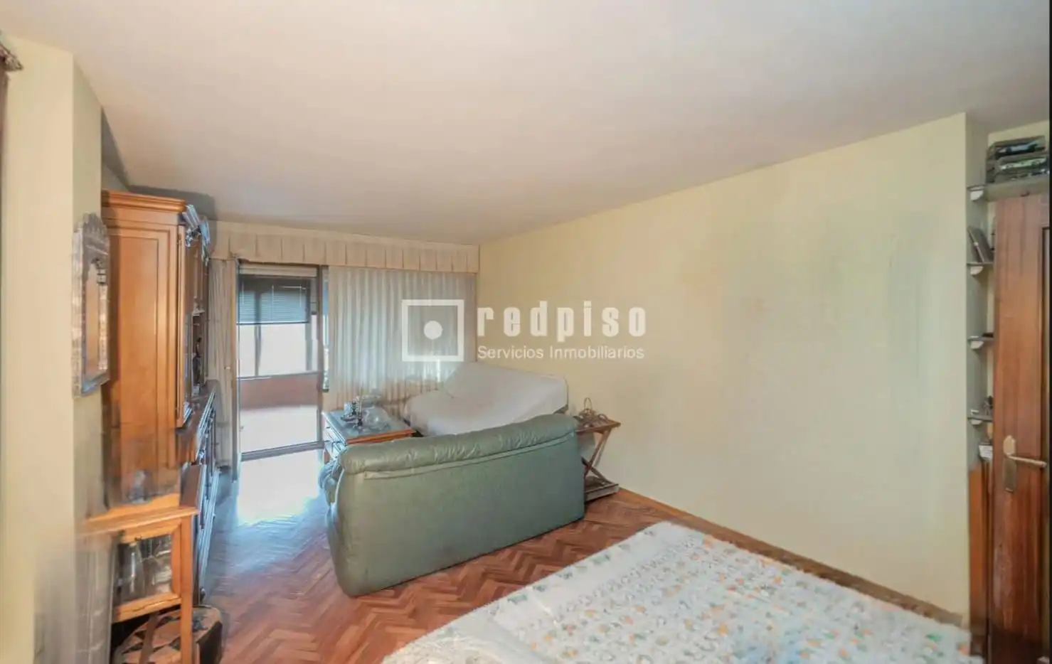 Bedroom of Flat for sale in Tres Cantos  with Heating, Private garden and Parquet flooring