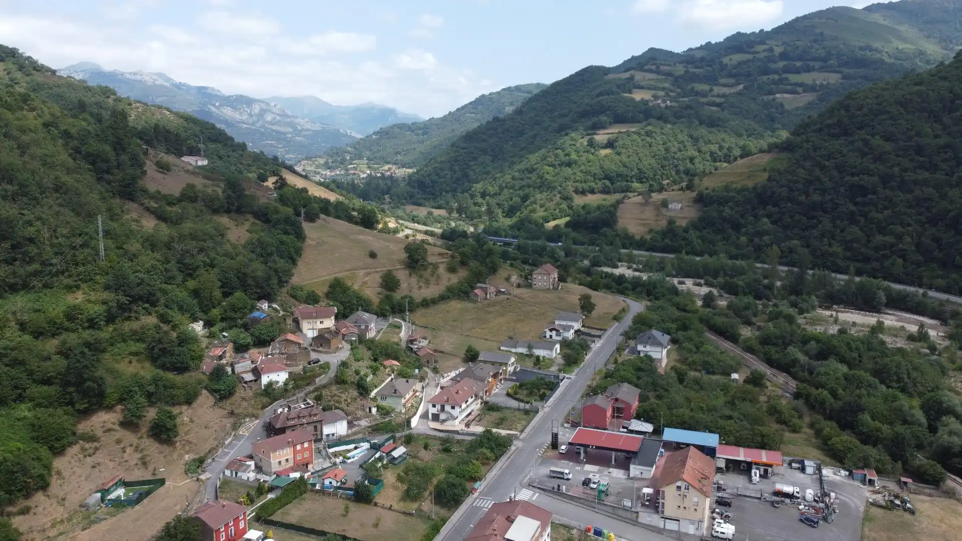 Vista exterior de Piso en venta en Aller