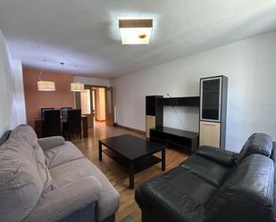 Wohnzimmer von Wohnung zum verkauf in  Pamplona / Iruña mit Balkon