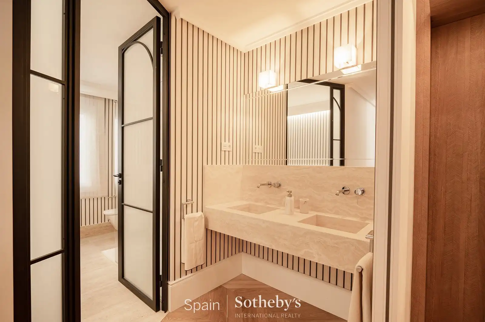Bany de Apartament en venda en Madrid amb Aire condicionat, Calefacció i Terrassa