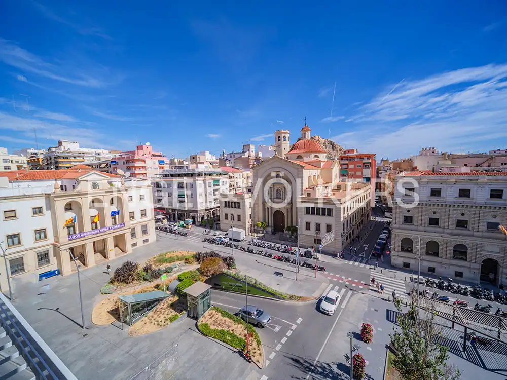 Vista exterior de Pis en venda en Alicante / Alacant amb Aire condicionat, Calefacció i Terrassa