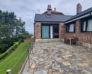 Terrassa de Casa o xalet en venda en Miengo amb Calefacció, Jardí privat i Moblat