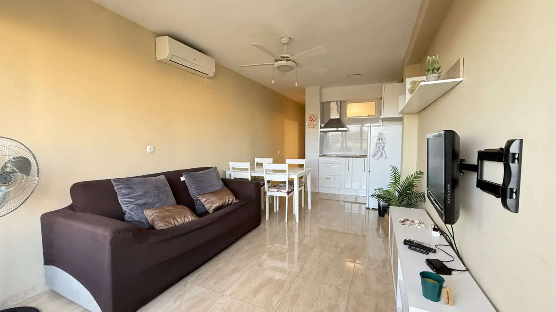 Sala de estar de Ático en venta en Guardamar del Segura con Aire acondicionado, Calefacción y Terraza