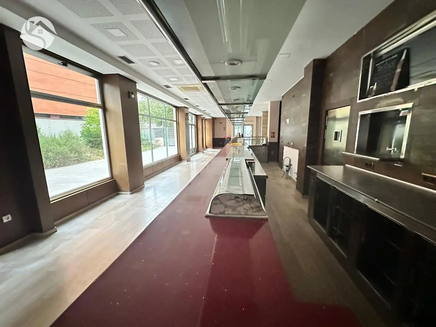Commercial properties for sale in Cuenca  with Air Conditioner