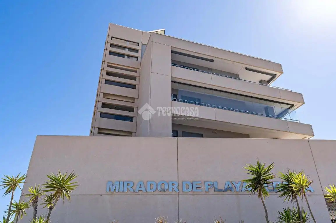 Vista exterior de Piso en venta en Roquetas de Mar con Aire acondicionado, Terraza y Amueblado